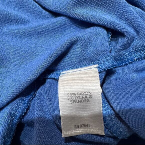 J Jill Tunic Top Blue Paisley Trim Stretchy size Small - Picture 8 of 9